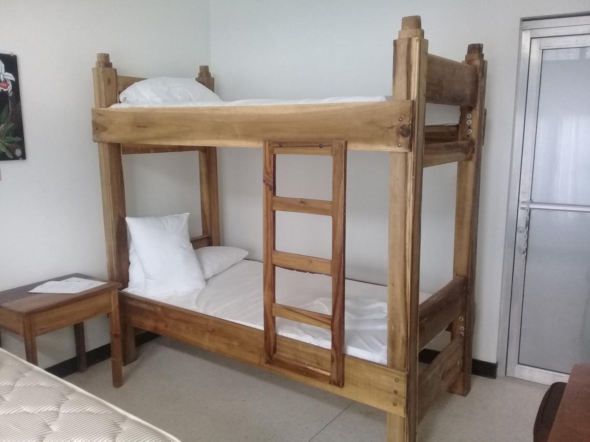 Hostel Quintonido Jarabacoa Ngoại thất bức ảnh
